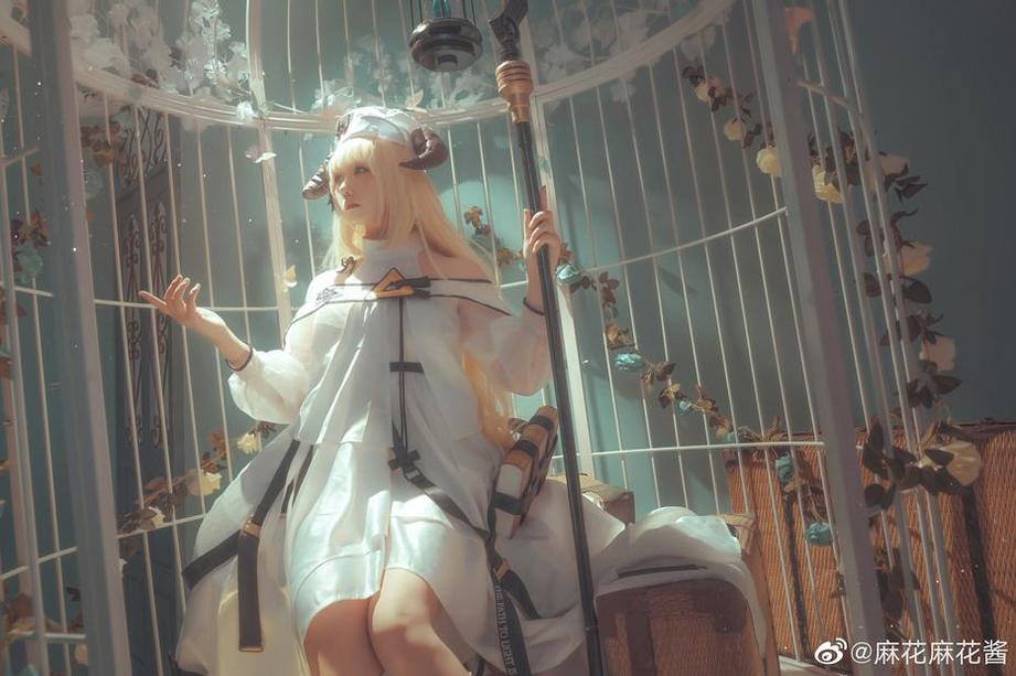 记得快点收藏的麻花麻花酱cosplay更新作品